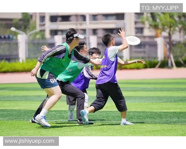 飞盘战术揭秘：南京飞盘队如何构建高效进攻体系与团队配合