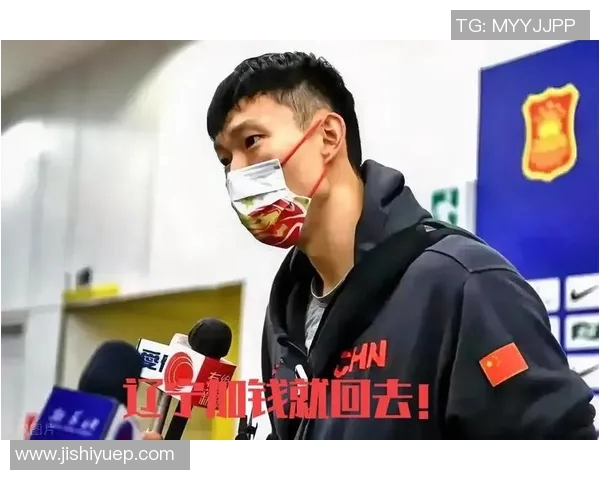 上海篮球队个人能力深度解析与球员成长之路探秘 上海篮球队个人能力深度解析与球员成长之路探秘
